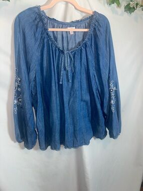 LC Lauren Conrad Blue Peasant Blouse with Embroidered Sleeves